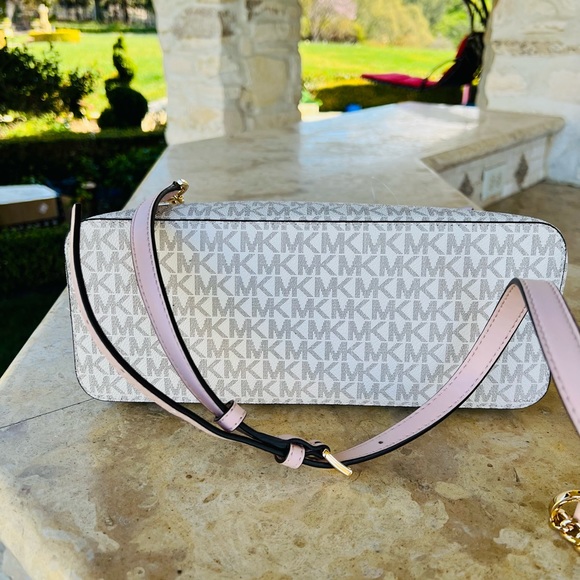 Michael Kors Dome Medium Signature Satchel&wallet powdered blush NWT - Picture 5 of 15